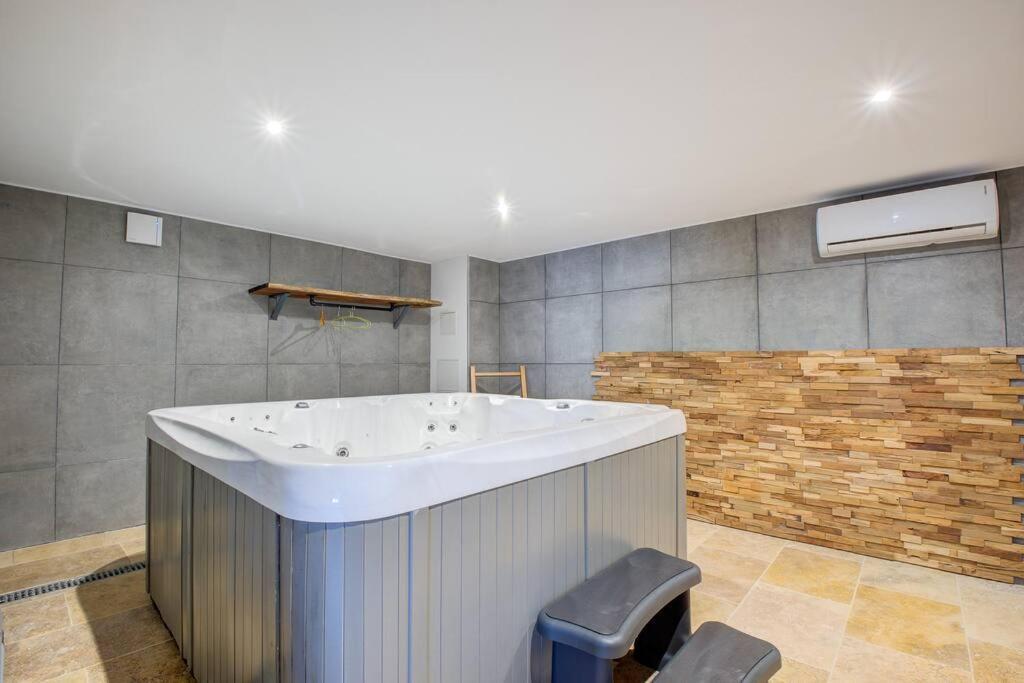 Villa Combe Jolie Clim, Piscine & Jacuzzi Saint-Vincent-de-Cosse Exterior foto